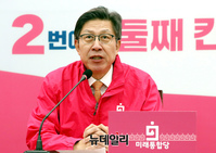 [포토] 발언하는 박형준 미래통합당 공동선대위원장