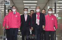 [포토] 총선 D-7일 기자회견 입장하는 '김종인-박형준-신세돈'