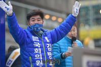 [포토] 지지호소하는 김병욱 민주당 분당을 후보