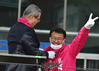 [포토] 박용호 후보 지원나선 김종인 미래통합당 선거대위원장