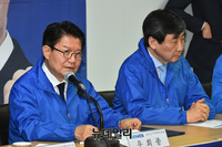 [포토] 강태웅 민주당 후보 찾은 우희종 시민당 선대위원장