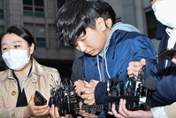 [포토] '부따' 강훈, 포승줄 묶여 검찰 송치