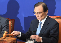 [포토] 의사진행하는 이해찬