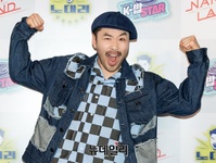 [포토] 청청패션으로 포인트 준 노홍철