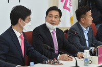 [포토] 심재철 "김종인 비대위 체제, 다수결로 결정"