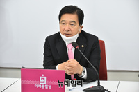 [포토] 퇴임 소회 밝히는 심재철 미래통합당 원내대표