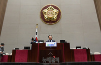 [포토] 민주당 의총 참석한 이해찬 대표