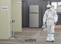 [포토] 용산구 워킹스루 선별진료소 추가 설치