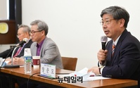 [포토] 안심소득제 토론회, 발언하는 양준모 교수