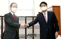 [포토] 국회 찾은 도미타 고지 주한일본대사