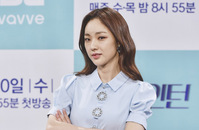 [포토] 배우 박아인 "꼰대배우서 계약직 사원 역 맡았어요"