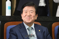 [포토] 미소짓는 박병석 의원