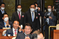 [포토] 당선자 워크숍 참석하는 주승용 통합당 원내대표