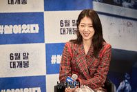 [포토] 생존 스릴러 영화 도전하는 배우 박신혜