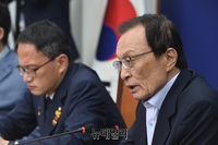 [포토] 모두발언 하는 이해찬 더불어민주당 대표