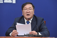 [포토] 최고위 참석한 김태년 민주당 원내대표