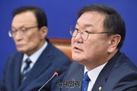 [포토] 김태년, 민주당 최고위 참석