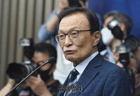 [포토] 민주당 의총, 발언하는 이해찬