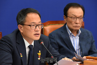 [포토] 최고위 참석한 박주민 민주당 최고위원