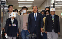 [포토] 통합당 6.25 참전 유공자 초청 비대위, 입장하는 김종인