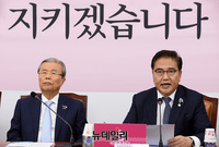 [포토] 통합당 6.25 전쟁 납북인사가족협의회 간담회 참석한 박진