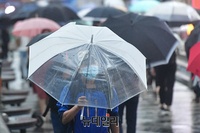[포토] 오늘부터 전국적으로 장마 시작