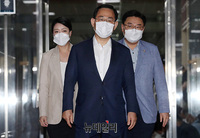 [포토] 원구성 협상 위해 의장실 찾은 '주호영-김성원-배현진'