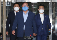 [포토] 국회의장실 방문하는 '김태년-김영진-박성준'