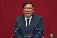 [포토] 국회 본회의, 인사말하는 신임 상임위원장들