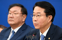 [포토] 모두발언하는 조정식 정책위의장