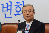 [포토] 저출생 특위 참석한 김종인 미래통합당 비대위원장