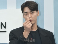 [포토] 배우 김영광, 조각같은 외모