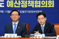 [포토] '민주당-부산·울산·경남 예산정책협의회' 인사말하는 김경수