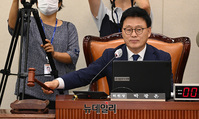 [포토] 국회 과방위 전체회의, 의사진행하는 박광온 위원장