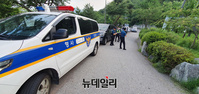 [포토] 실종 된 박원순 서울시장, 종로구 소재 공원 수색하는 경찰