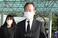 [포토] 故 박원순 서울시장 빈소 찾은 도미타 일본대사