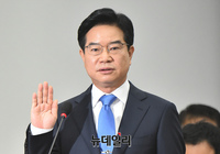 [포토] 선서하는 김창룡 경찰청장 후보자