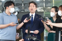 [포토] 청문회 앞두고 기자회견 연 이인영 "대담한 변화 추진 할 것"