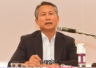 [포토] 북한 핵무장 발제하는 박휘락 국민대 교수
