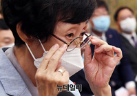 [포토] 체육분야 인권침해 청문회 출석한 최영애 국가인권위원장