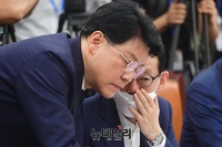 [포토] 대화 나누는 '김도읍-장제원'