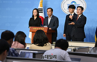 [포토] 박성중 "국민 재산권 침해하는 '부동산 악법' 폐기해야"