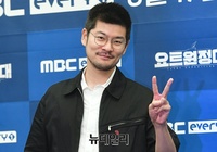 [포토] 귀엽게 브이 포즈 짓는 장기하