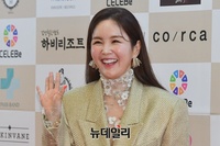 [포토] 반갑게 손인사하는 장영란