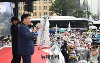 [포토] 문재인 퇴진 국민대회 '부정선거' 규탄하는 민경욱 