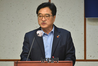 [포토] 인사말 하는 우원식 민주당 행정수도완성추진단장