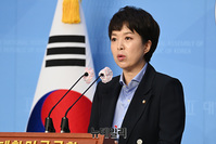 [포토] 김은혜 "우물쭈물하는 文정부, 4차 추경·재난지원금 조속히 결정해야"