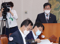 [포토] 박양우, 국회 문체위 전체회의 출석