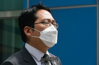 [포토] 최대집 의협회장 “전공의 고발한 정부, 직권남용으로 고발할 것”