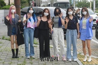 [포토] 걸그룹 드림캐쳐, 남심 흔드는 손인사